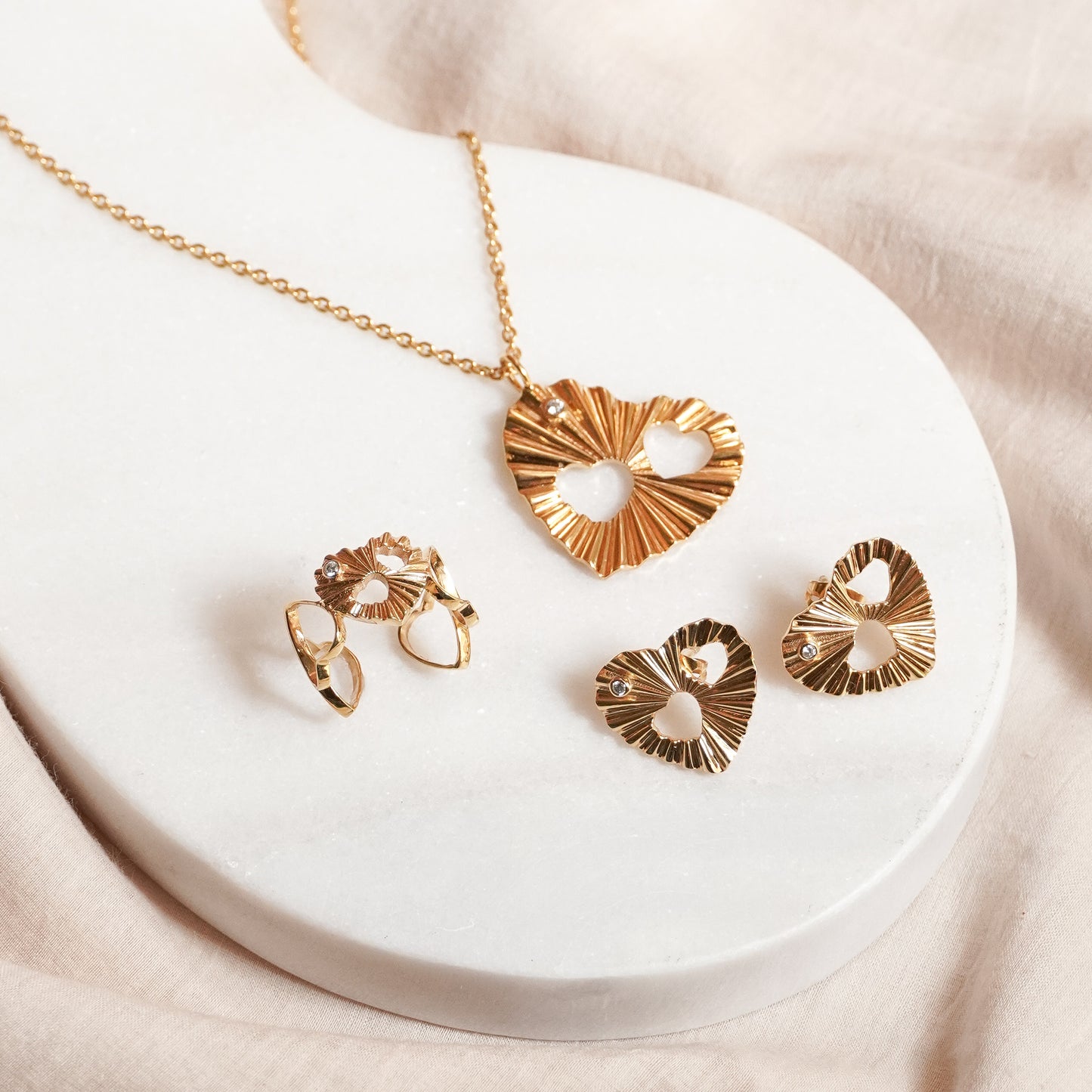 The Gold Heart Pendant Necklace