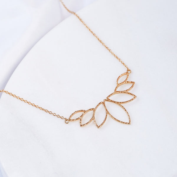 The Almondly Gold necklace