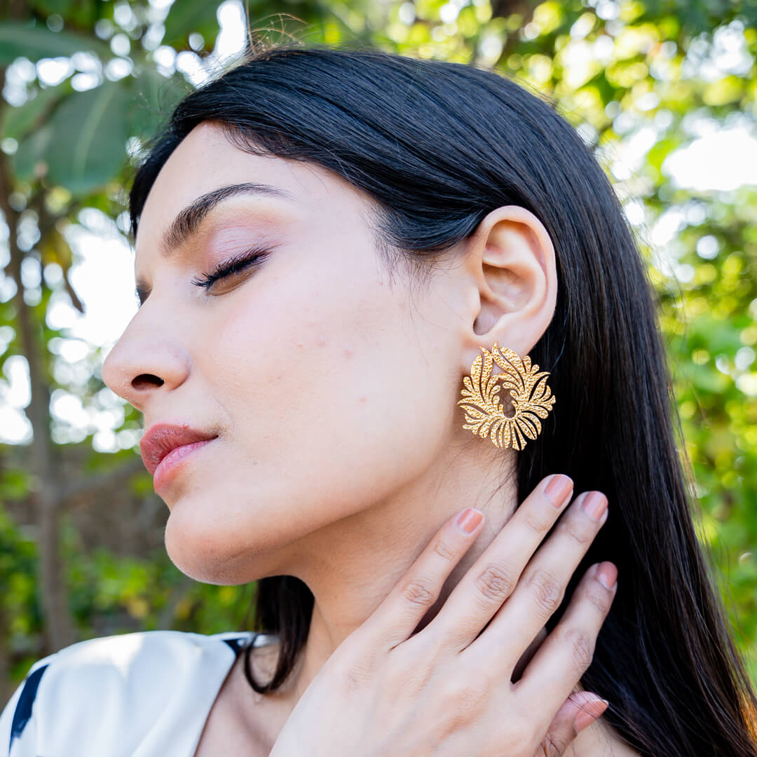 The Shine Of Gold Flower Earrings